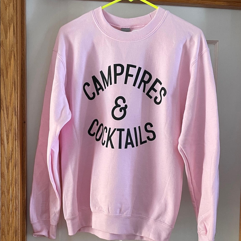 Gildan Pink Heavy Blend Sweatshirt